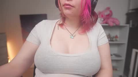 Krystal Syx online show from December 21, 2025, 6:15 pm