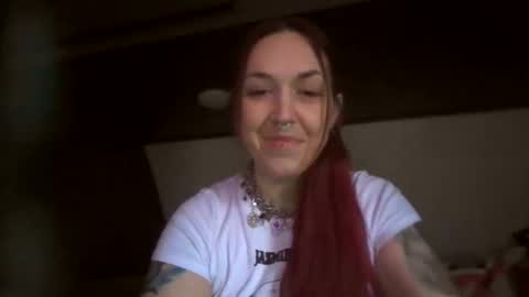 Krystal Webss  online show from October 26, 2025, 5:08 pm