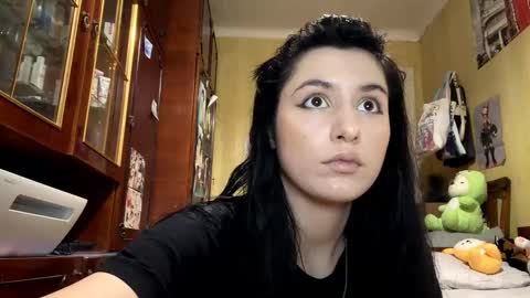 Snapshot of krystleprzygocki chatting on February 19, 2026, 8:27 pm Mira online show from February 19, 2026, 8:27 pm