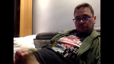 krzysztof1977 online show from March 8, 2025, 11:49 pm