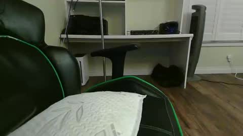 Kevin online show from November 4, 2025, 7:29 am