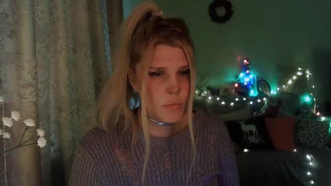 Annika  MTF ts post -op online show from December 3, 2024, 10:28 am