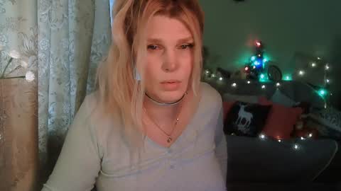 Snapshot of kudesnizza chatting on December 18, 2024, 10:30 am Annika MTF ts post -op online show from December 18, 2024, 10:30 am