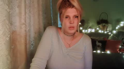 Annika  MTF ts post -op online show from January 13, 2025, 10:58 am