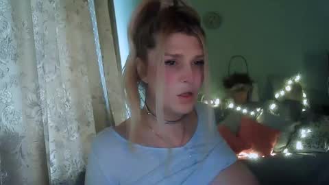 Snapshot of kudesnizza chatting on February 15, 2025, 10:33 am Annika MTF ts post -op online show from February 15, 2025, 10:33 am
