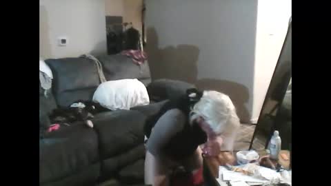 kulinky6969 online show from December 24, 2024, 1:39 pm