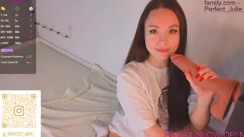 Snapshot of kumamonchik chatting on February 17, 2025, 8:19 am MY NAME IS JULIA TO SEE MORE 18 CONTENT YOU CAN SUBSCRIBE TO FANSLY - online show from February 17, 2025, 8:19 am