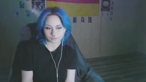 Alice online show from December 19, 2025, 6:48 pm