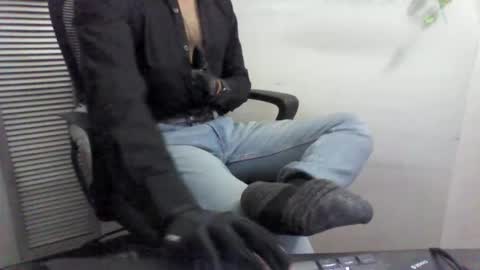 Snapshot of kunal7034 chatting on December 14, 2024, 12:11 am kunal7034 online show from December 14, 2024, 12:11 am