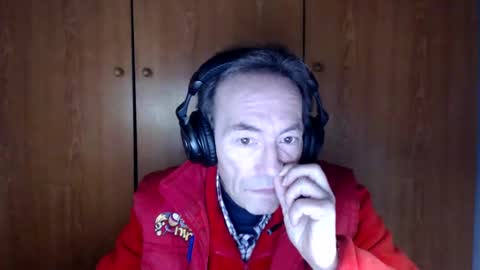ImetandfellinloveKuanyim online show from January 31, 2025, 8:12 pm