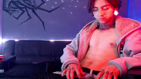 kuregari_xs online show from September 30, 2025, 4:39 am