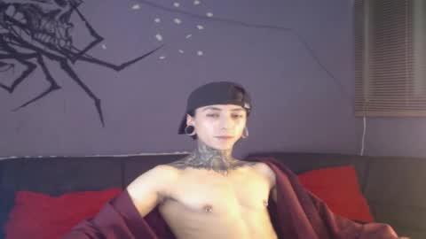 kuregari_xs online show from November 5, 2025, 10:43 pm