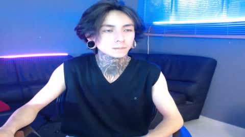 kuregari_xs online show from November 10, 2025, 4:22 am