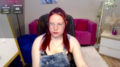 kuri_u online show from March 28, 2026, 7:19 am