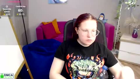 kuri_u online show from May 11, 2026, 9:48 am