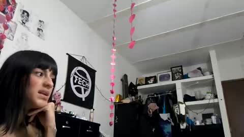 Kuromi Less online show from January 24, 2025, 3:11 am