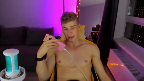 kurt_hanssen online show from September 16, 2025, 7:48 pm