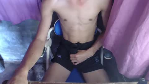 Snapshot of kurtxxx07 chatting on February 14, 2025, 7:17 am kurtxxx07 online show from February 14, 2025, 7:17 am