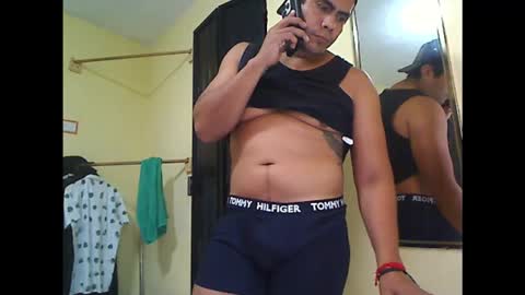 Snapshot of kushlozter chatting on October 18, 2025, 9:15 pm kushlozter online show from October 18, 2025, 9:15 pm