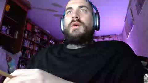 kuzmabig online show from November 12, 2025, 8:30 pm