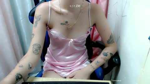 Snapshot of kweenie1026 chatting on June 21, 2026, 11:51 pm kweenie1026 online show from June 21, 2026, 11:51 pm