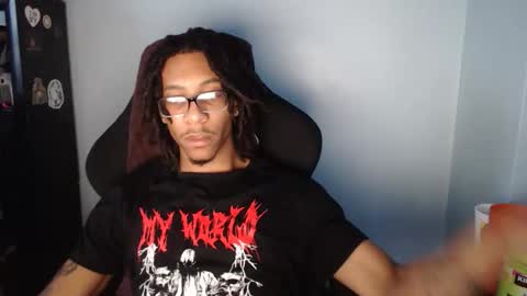 Snapshot of kwonder78 chatting on March 4, 2026, 10:27 pm kwonder78 online show from March 4, 2026, 10:27 pm