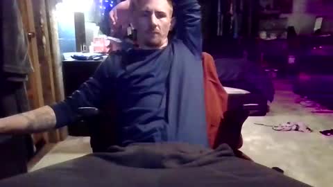 kyl3baron3 online show from February 28, 2025, 3:48 pm