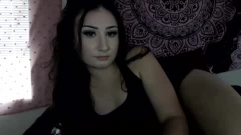Snapshot of kylalovexxx chatting on August 5, 2026, 8:44 pm stonerbabe420 online show from August 5, 2026, 8:44 pm