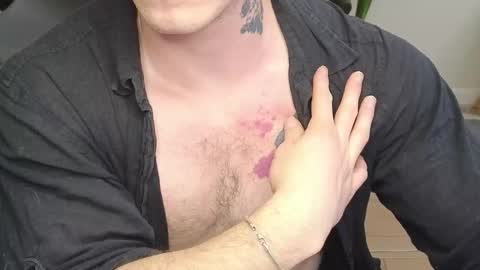 Snapshot of kyle_4u chatting on October 29, 2025, 3:36 pm Kyle online show from October 29, 2025, 3:36 pm