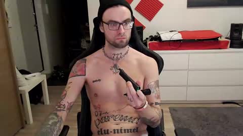 Snapshot of kyle_alternative chatting on January 5, 2025, 8:42 pm Kyle online show from January 5, 2025, 8:42 pm