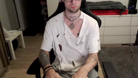 Snapshot of kyle_alternative chatting on January 24, 2025, 7:51 am Kyle online show from January 24, 2025, 7:51 am