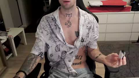 Snapshot of kyle_alternative chatting on January 30, 2025, 12:27 pm Kyle online show from January 30, 2025, 12:27 pm