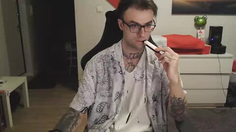 Snapshot of kyle_alternative chatting on February 15, 2025, 1:05 pm Kyle online show from February 15, 2025, 1:05 pm