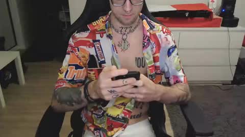 Snapshot of kyle_alternative chatting on February 27, 2025, 3:15 pm Kyle online show from February 27, 2025, 3:15 pm