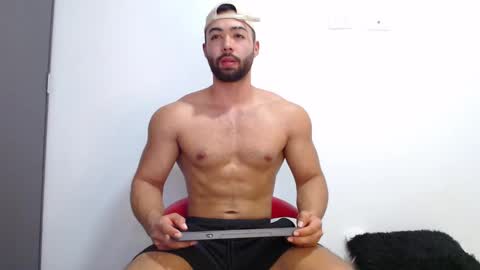 Snapshot of kyle_collinz chatting on January 24, 2025, 6:35 pm Kyle collinz online show from January 24, 2025, 6:35 pm