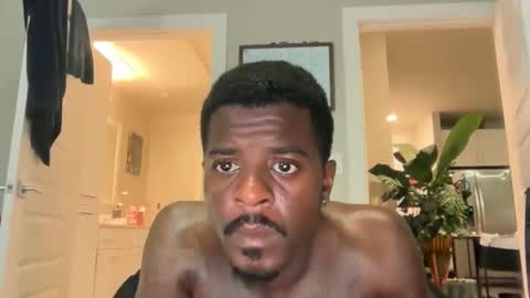 Snapshot of kylekickstand chatting on November 16, 2025, 1:55 am Kyle Kickstand online show from November 16, 2025, 1:55 am