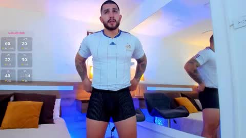 kylenorth_ online show from September 23, 2025, 2:20 pm