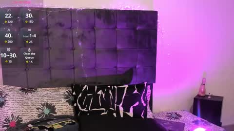 Kylie  online show from November 15, 2025, 11:18 am