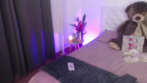 Sara online show from October 11, 2025, 9:57 pm