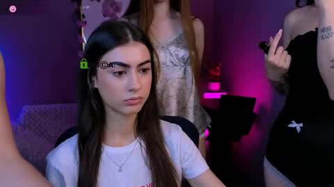 Snapshot of kylie_angel3 chatting on October 14, 2025, 7:36 pm Kylie loves u online show from October 14, 2025, 7:36 pm