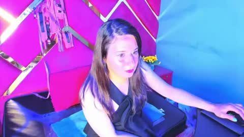kylie_bloom online show from April 15, 2026, 11:38 pm