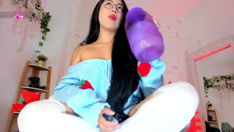 Snapshot of kylie_evans_18 chatting on December 4, 2024, 7:39 am Kylie online show from December 4, 2024, 7:39 am