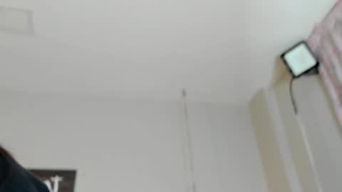 kylie_ls online show from October 27, 2025, 2:04 am