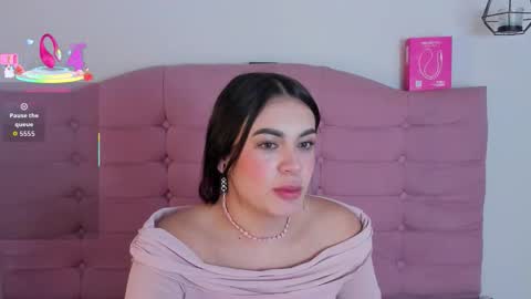 kylie_ls online show from November 28, 2025, 2:14 am