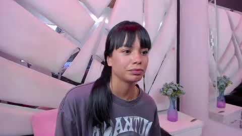 kylie online show from June 17, 2026, 4:04 am