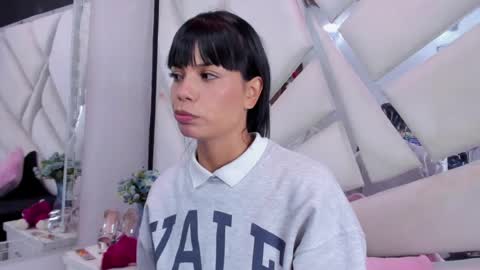 Snapshot of kylie_sexx chatting on July 12, 2026, 2:35 am kylie online show from July 12, 2026, 2:35 am