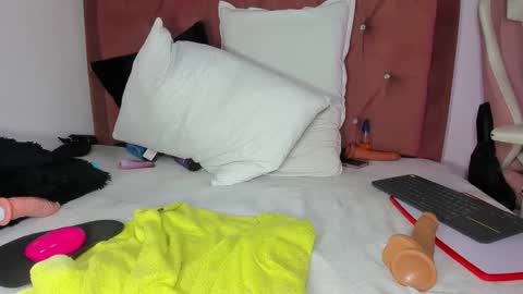 Snapshot of kylie_sttel chatting on January 3, 2025, 3:44 pm kylie Sttel online show from January 3, 2025, 3:44 pm