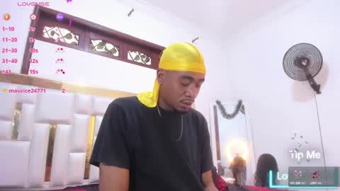 Kaylie And Jhony online show from December 24, 2024, 1:17 pm