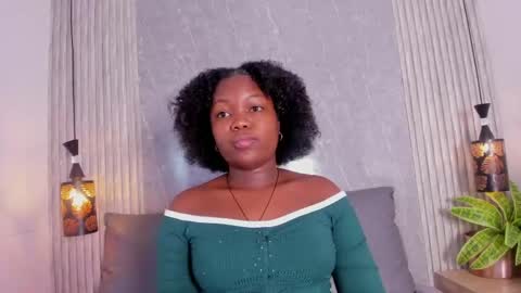 kyliee_vega online show from June 3, 2026, 2:33 pm