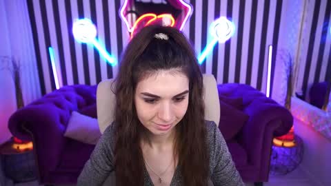 Nicole online show from June 10, 2026, 7:07 am